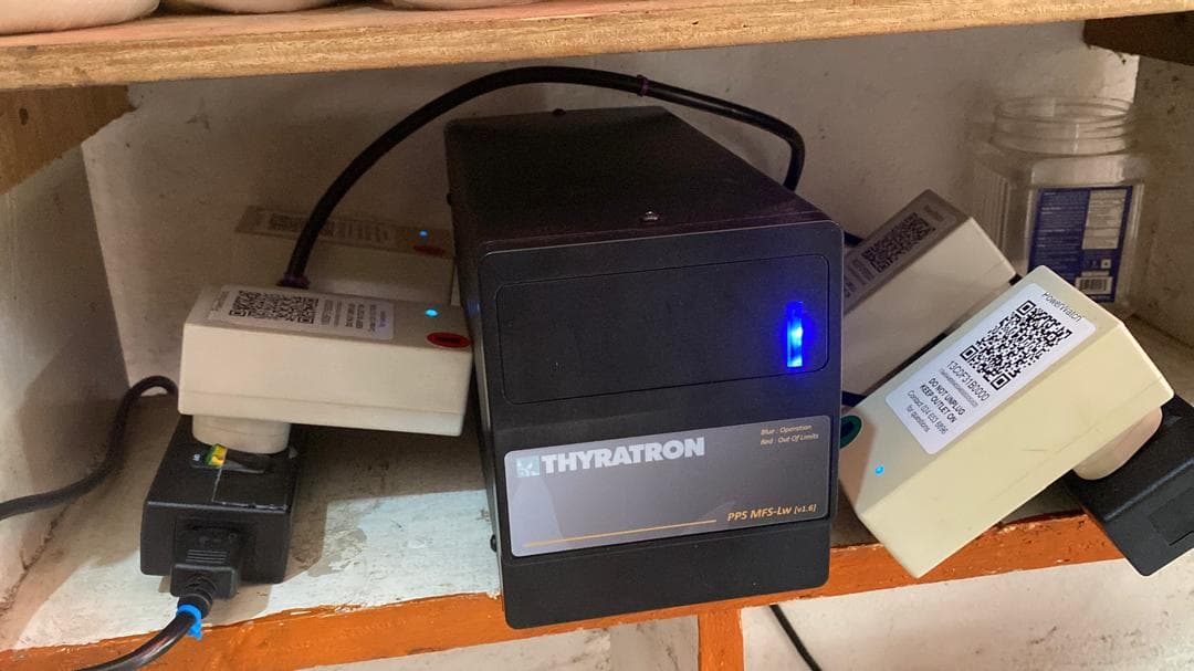 A view of Thyratron stabilizer with two upstream and downstream sensors.